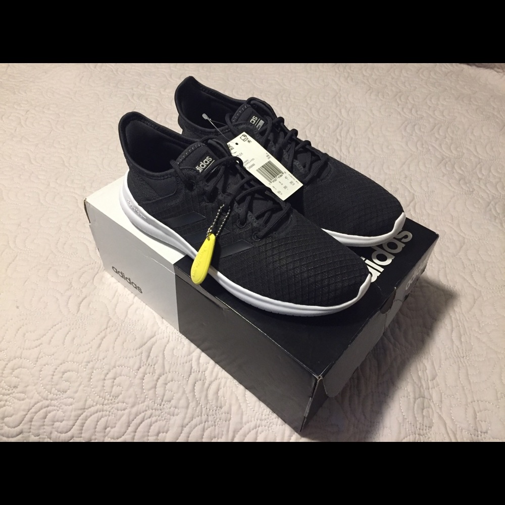 Adidas Cloudfoam Women’s DA9449 SZ 9.5 Running